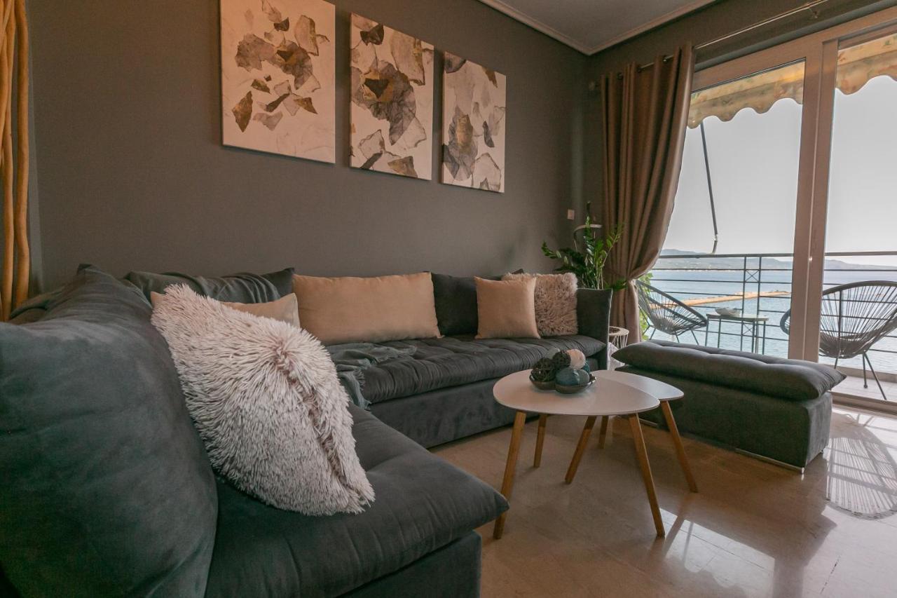 Seafront Kalamata Haven - Blue Luxury Suite ภายนอก รูปภาพ