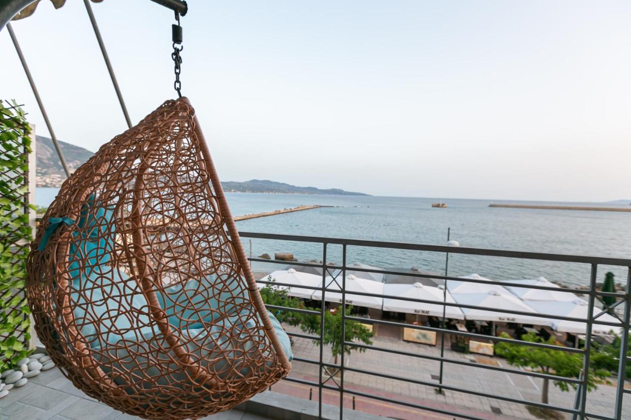 Seafront Kalamata Haven - Blue Luxury Suite ภายนอก รูปภาพ